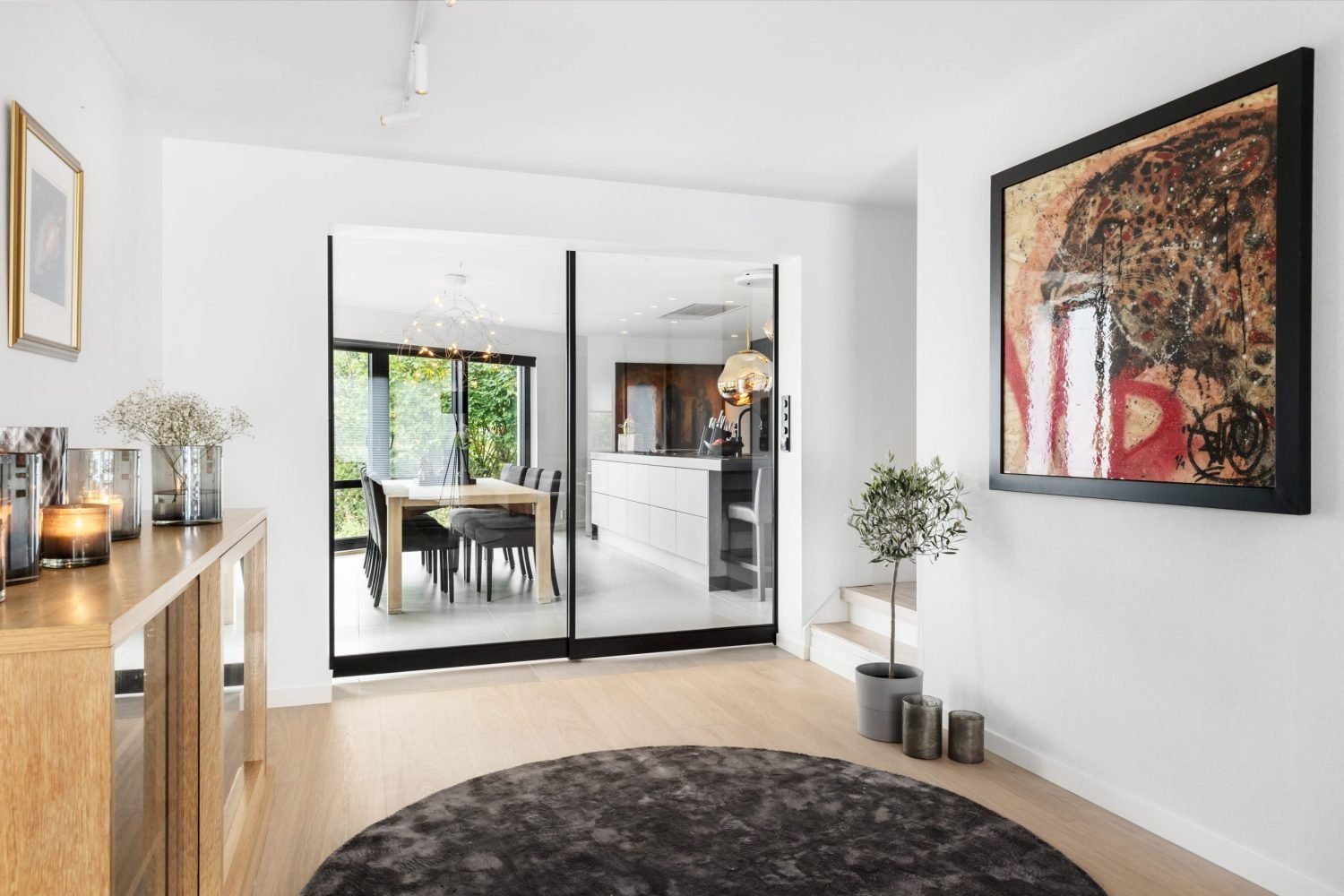 teleskop skyvedør i metall og glass