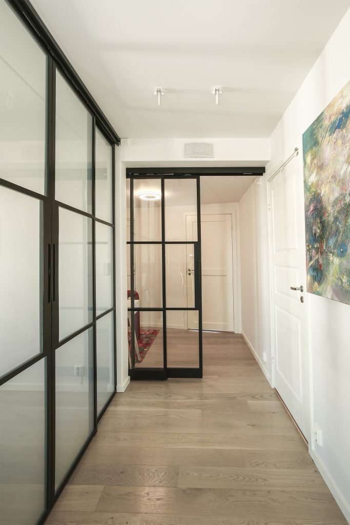 skyvedør-i-metall-og-glass-industridører-industriell-stil-skyvedør-industriell-design-skyvedør-i-glass-og-metall-Dominius-pris skyvedør i glass og metall