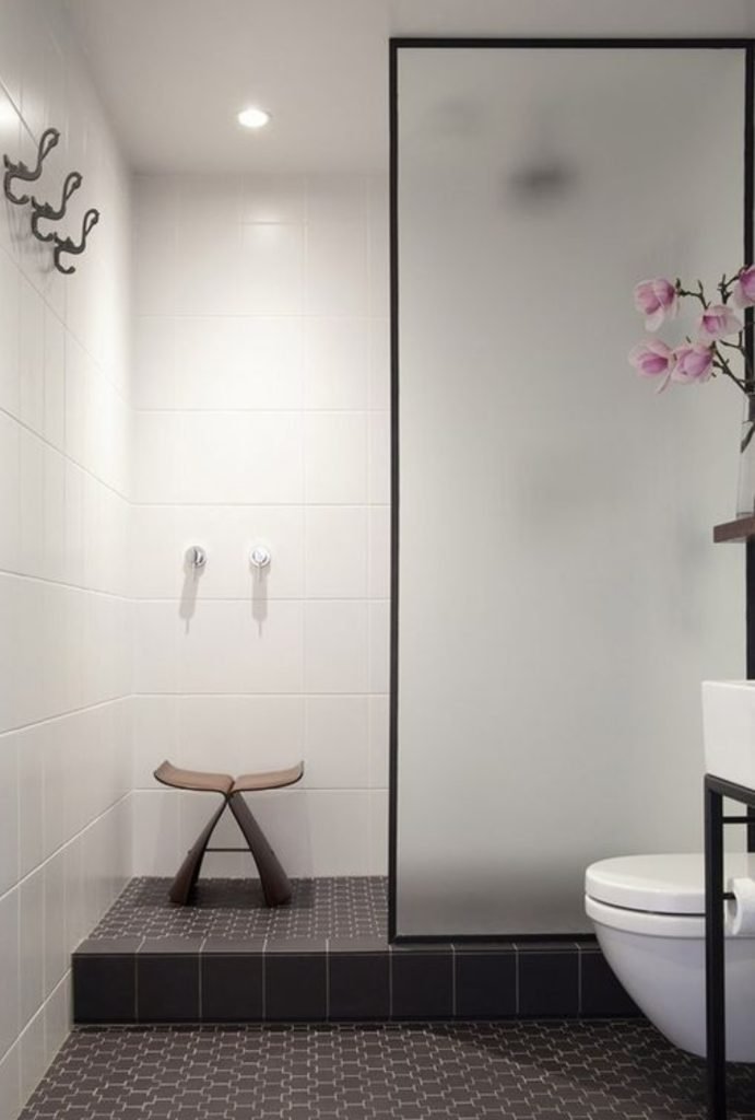 Dusjedør og vegg i glass for stilfullt design